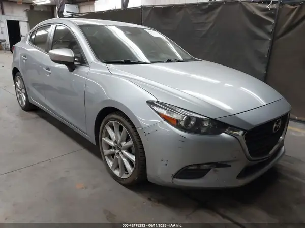 JM1BN1V72H1110981 2017 MAZDA 3 - Image 1