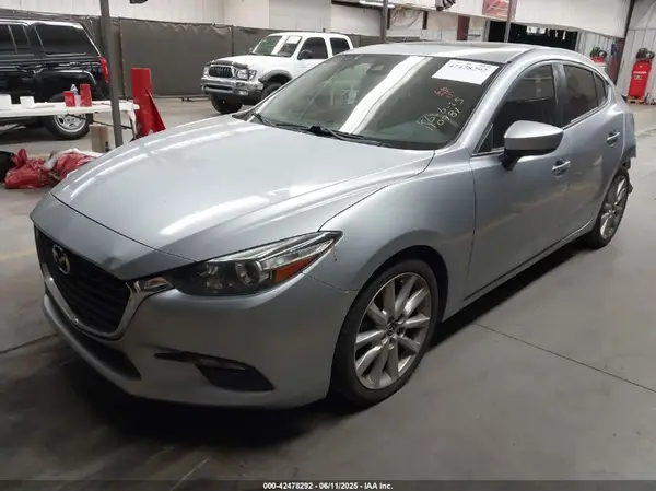JM1BN1V72H1110981 2017 MAZDA 3 - Image 2