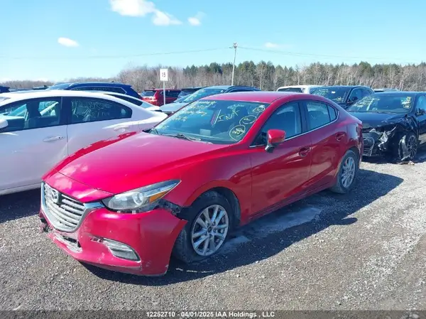JM1BN1V72J1162696 2018 MAZDA 3 - Image 2