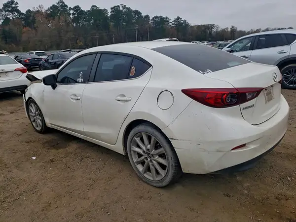JM1BN1V73H1106065 2017 MAZDA 3 - Image 2