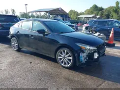 JM1BN1V73H1130477 2017 MAZDA 3