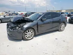 JM1BN1V74H1101862 2017 MAZDA 3