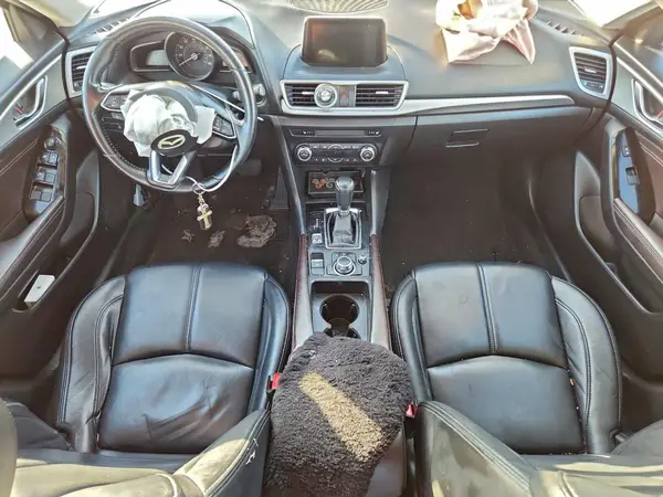 JM1BN1V75H1106052 2017 MAZDA 3 - Image 8