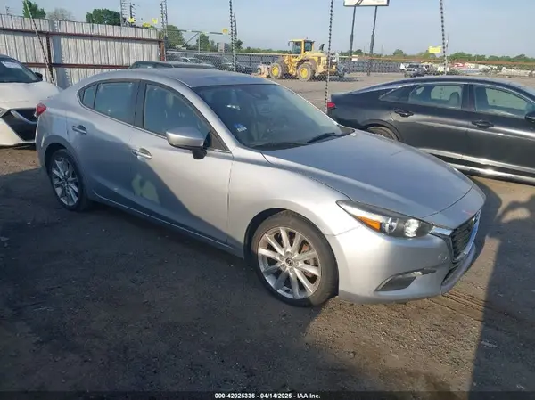 JM1BN1V75H1114684 2017 MAZDA 3 - Image 1