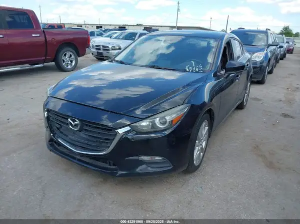 JM1BN1V75H1119559 2017 MAZDA 3 - Image 2