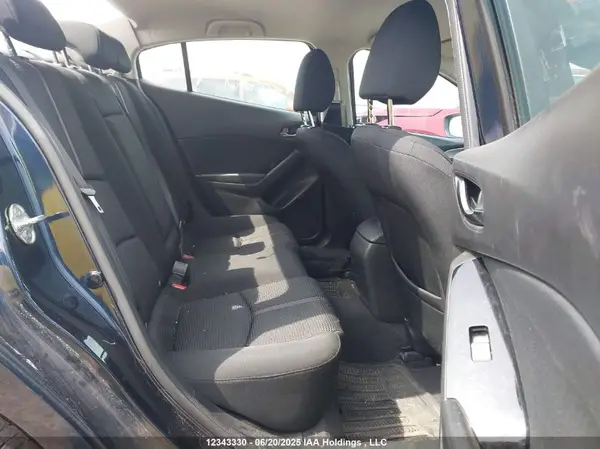JM1BN1V75J1181923 2018 MAZDA 3 - Image 8