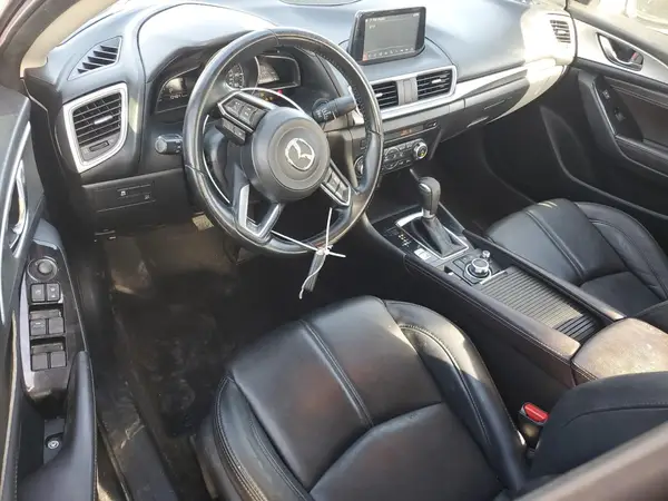 JM1BN1V76H1105105 2017 MAZDA 3 - Image 8