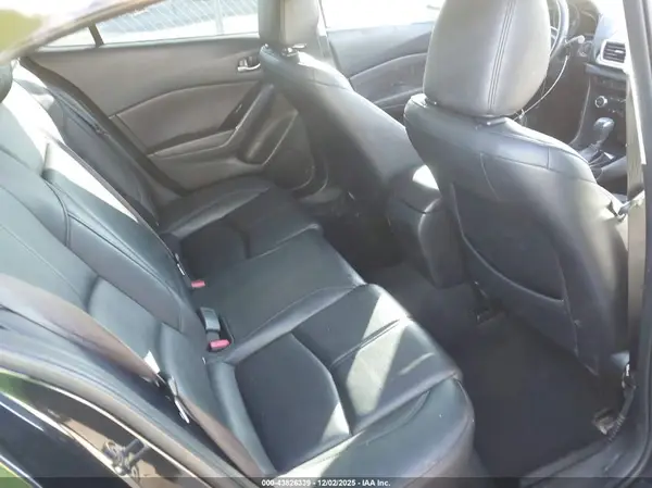 JM1BN1V76H1109140 2017 MAZDA 3 - Image 8