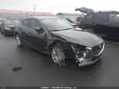 JM1BN1V76J1162636 2018 MAZDA 3