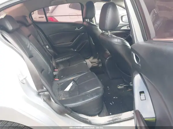 JM1BN1V77H1102973 2017 MAZDA 3 - Image 8