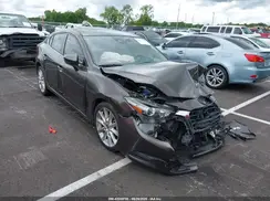 JM1BN1V78H1105865 2017 MAZDA 3
