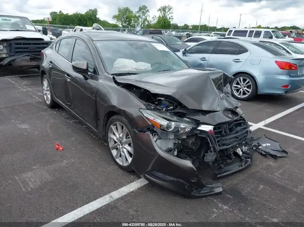 JM1BN1V78H1105865 2017 MAZDA 3 - Image 1