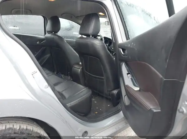 JM1BN1V78H1127543 2017 MAZDA 3 - Image 8