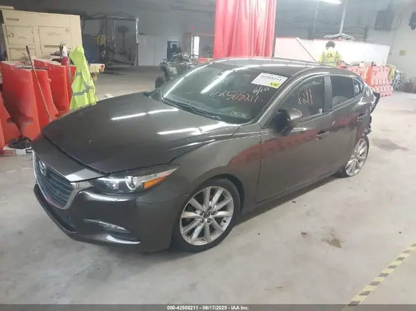 JM1BN1V78H1142186 2017 MAZDA 3 - Image 2