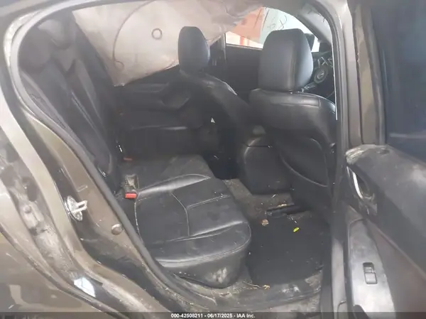 JM1BN1V78H1142186 2017 MAZDA 3 - Image 8