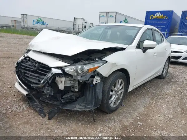 JM1BN1V78J1173394 2018 MAZDA 3 - Image 2