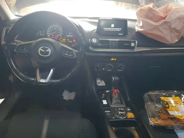 JM1BN1V78J1179552 2018 MAZDA 3 - Image 8