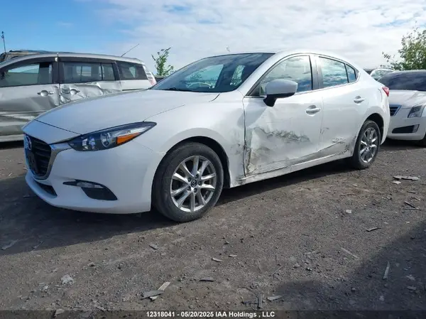 JM1BN1V79J1156782 2018 MAZDA 3 - Image 2