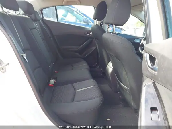 JM1BN1V79J1156782 2018 MAZDA 3 - Image 8