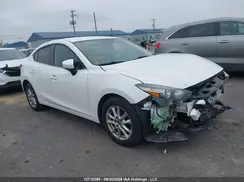 JM1BN1V7XH1132761 2017 MAZDA 3