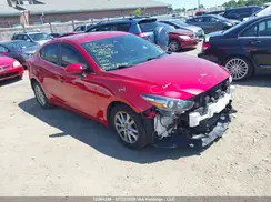 JM1BN1V7XJ1173932 2018 MAZDA 3