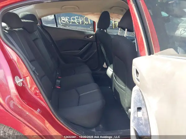 JM1BN1V7XJ1174725 2018 MAZDA 3 - Image 8