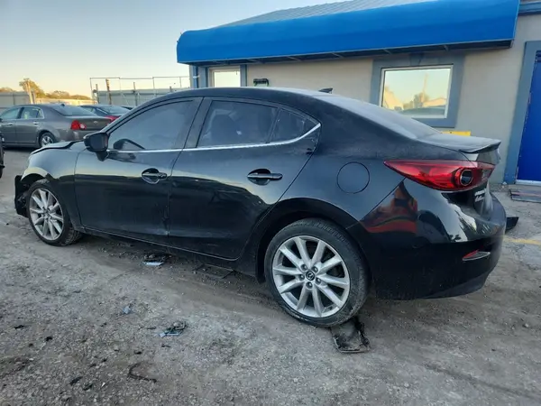 JM1BN1W30H1125510 2017 MAZDA 3 - Image 2