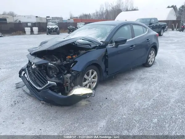 JM1BN1W30J1171246 2018 MAZDA 3 - Image 2