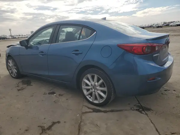 JM1BN1W31H1104164 2017 MAZDA 3 - Image 2
