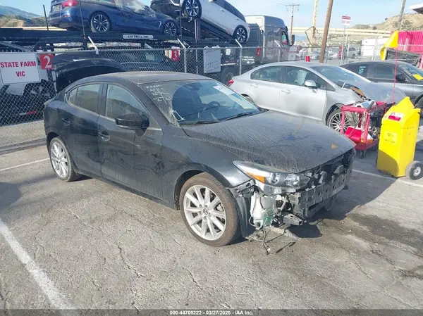 JM1BN1W31H1122907 2017 MAZDA 3