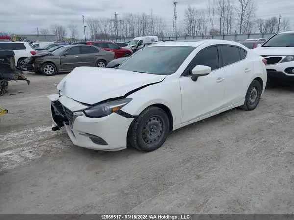 JM1BN1W32H1136055 2017 MAZDA 3 - Image 2
