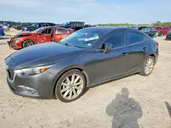 JM1BN1W32H1139084 2017 MAZDA 3