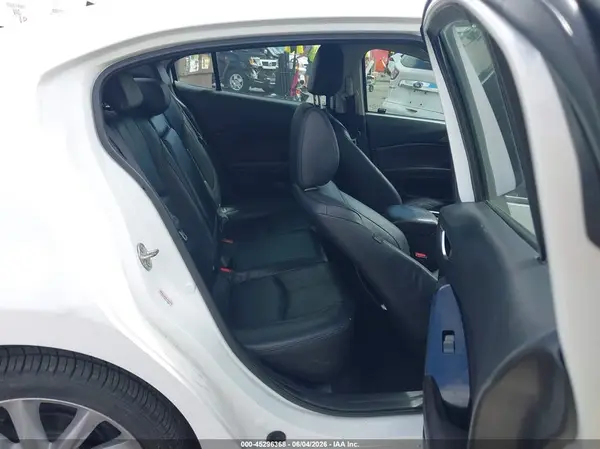 JM1BN1W33H1138610 2017 MAZDA 3 - Image 8