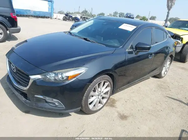 JM1BN1W34H1130077 2017 MAZDA 3 - Image 2
