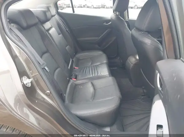 JM1BN1W35H1104636 2017 MAZDA 3 - Image 8