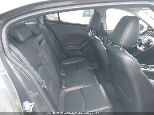 JM1BN1W36J1189900 2018 MAZDA 3 - Image 8