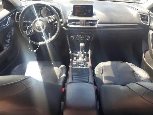 JM1BN1W37H1101365 2017 MAZDA 3 - Image 8