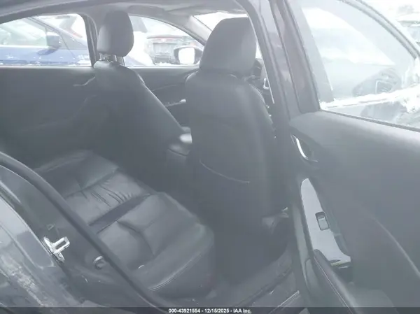 JM1BN1W37H1125455 2017 MAZDA 3 - Image 8