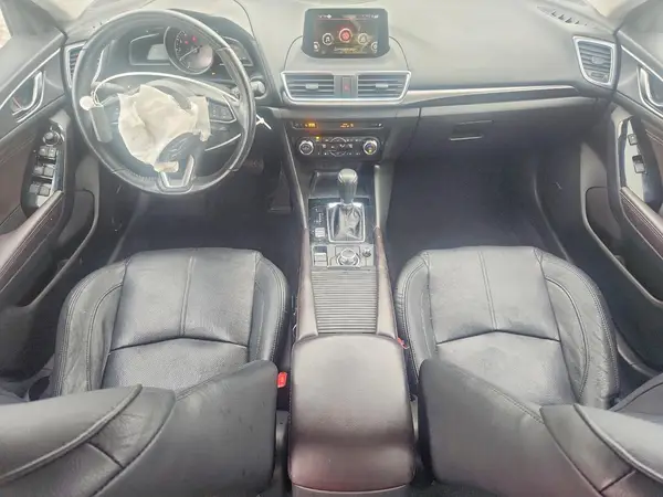 JM1BN1W38H1101553 2017 MAZDA 3 - Image 8