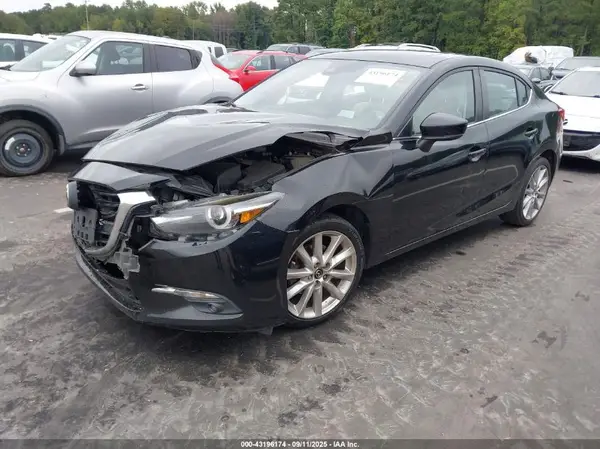 JM1BN1W38H1105506 2017 MAZDA 3 - Image 2
