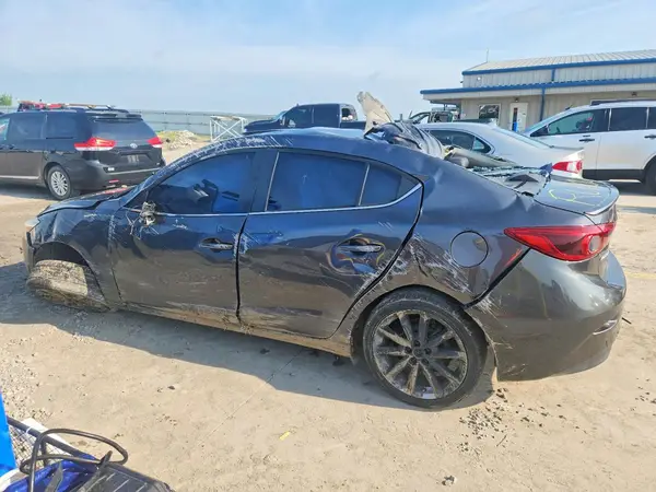 JM1BN1W39H1104154 2017 MAZDA 3 - Image 2