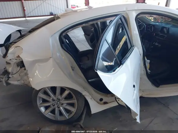 JM1BN1W39H1124551 2017 MAZDA 3 - Image 8