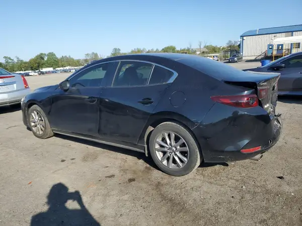 JM1BPAA70M1328167 2021 MAZDA 3 - Image 2