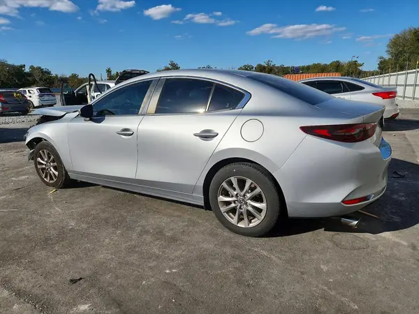 JM1BPAA70M1330601 2021 MAZDA 3 - Image 2