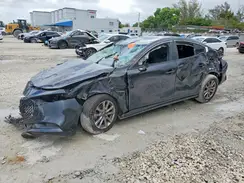 JM1BPAA73M1339339 2021 MAZDA 3