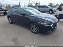 JM1BPAA73N1500046 2022 MAZDA 3