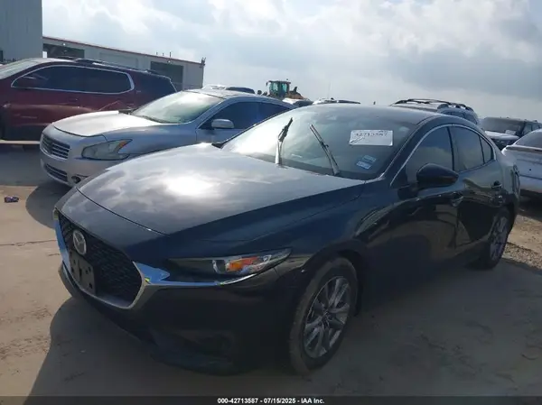 JM1BPAAL0M1317909 2021 MAZDA 3 - Image 2
