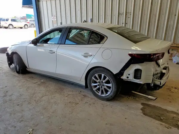 JM1BPAAL1M1328675 2021 MAZDA 3 - Image 2