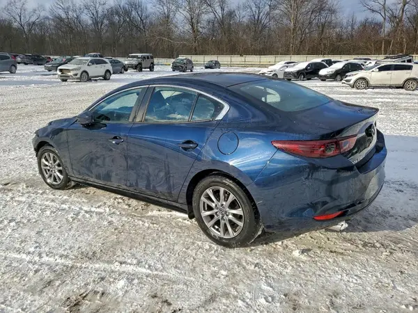 JM1BPAAL1M1342656 2021 MAZDA 3 - Image 2