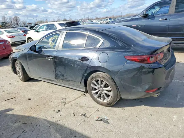 JM1BPAAL1N1506697 2022 MAZDA 3 - Image 2